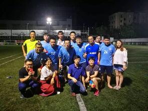 啦啦队吃瓜,欢乐一夏