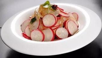 邹城田庄吃瓜,夏日里的“吃瓜”盛宴，感受乡村田园生活