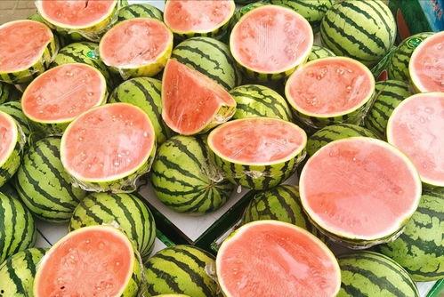 吃瓜少年在吃瓜,揭秘娱乐圈那些不为人知的秘密